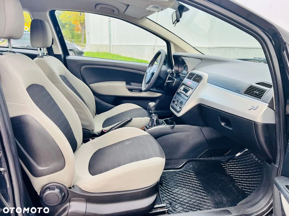 Fiat Grande Punto 1.4 8V - 23