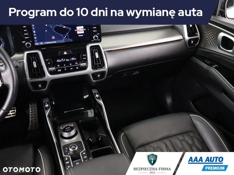 Kia Sorento - 10