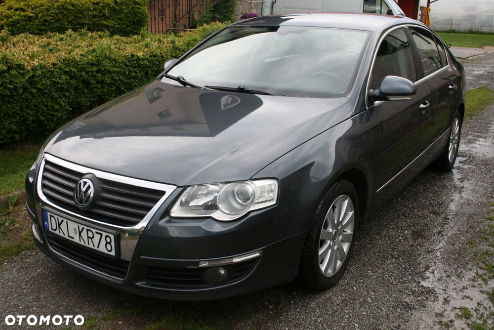 Volkswagen Passat 1.6 TDI DPF BlueMotion Technology Comfortline - 3