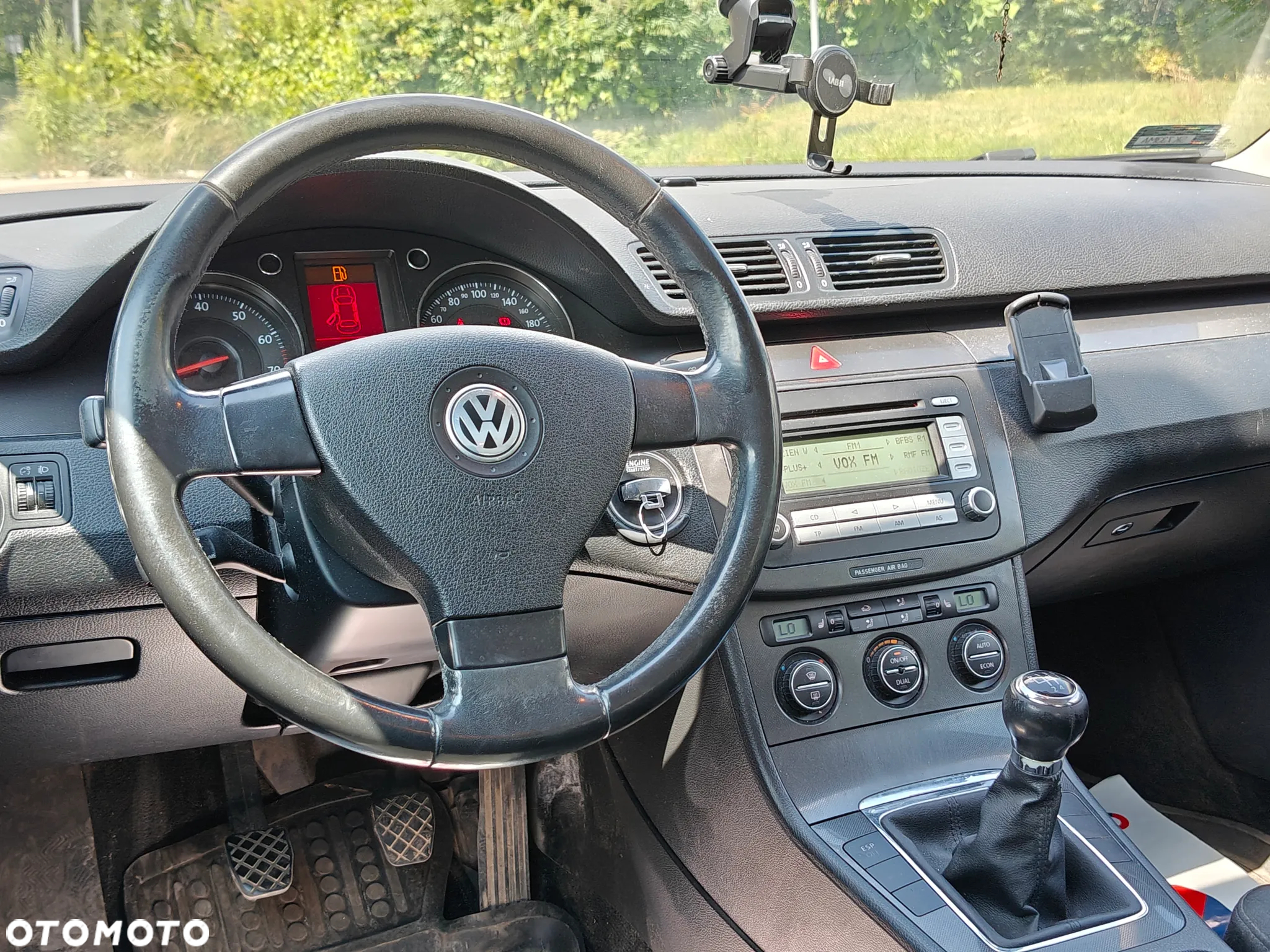Volkswagen Passat 1.6 Comfortline - 6