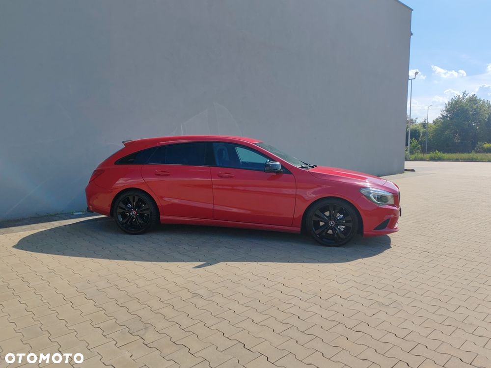 Mercedes-Benz CLA 220 d 7G-DCT Urban - 9