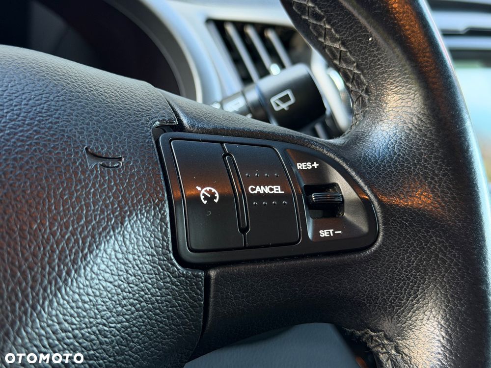 Kia Sportage - 16