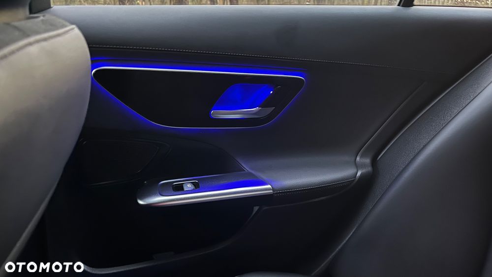 Mercedes-Benz Klasa C 220 d 9G-TRONIC AMG Line - 31