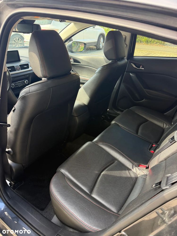 Mazda 3 - 15