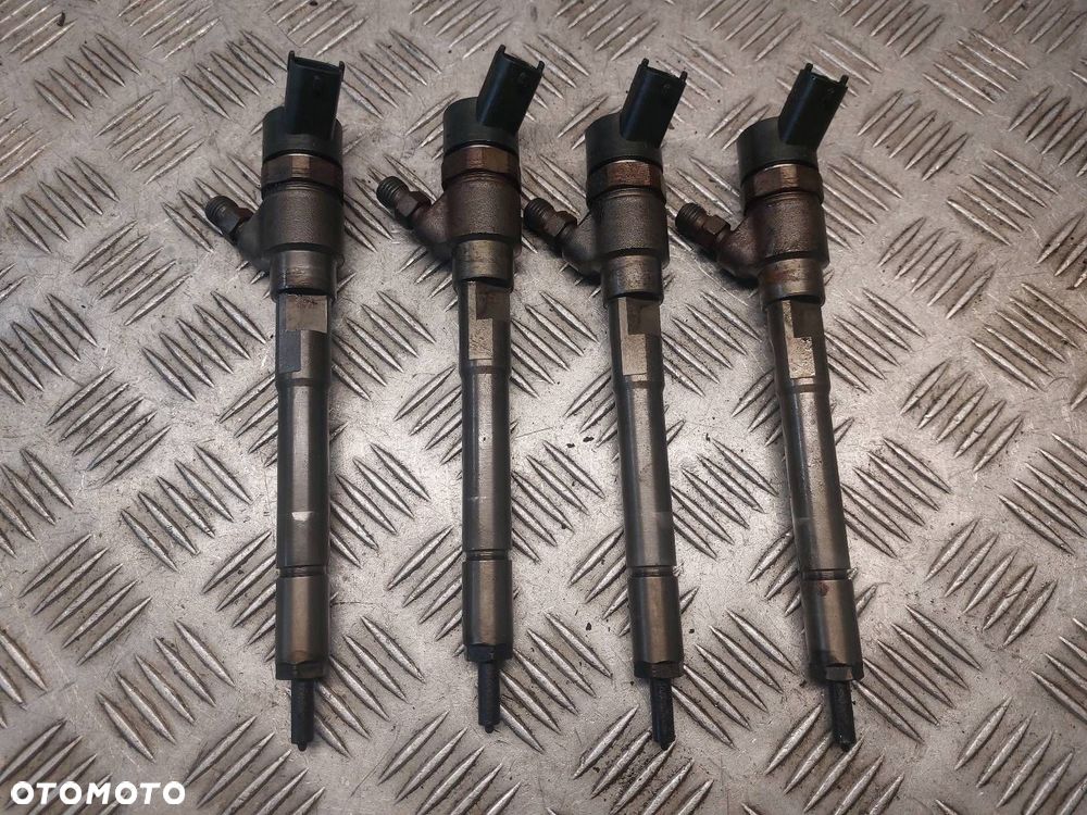 WTRYSK WTRYSKIWACZ KOMPLET KIA CEED I LIFT 2.0 CRDI 33800-27400 - 1