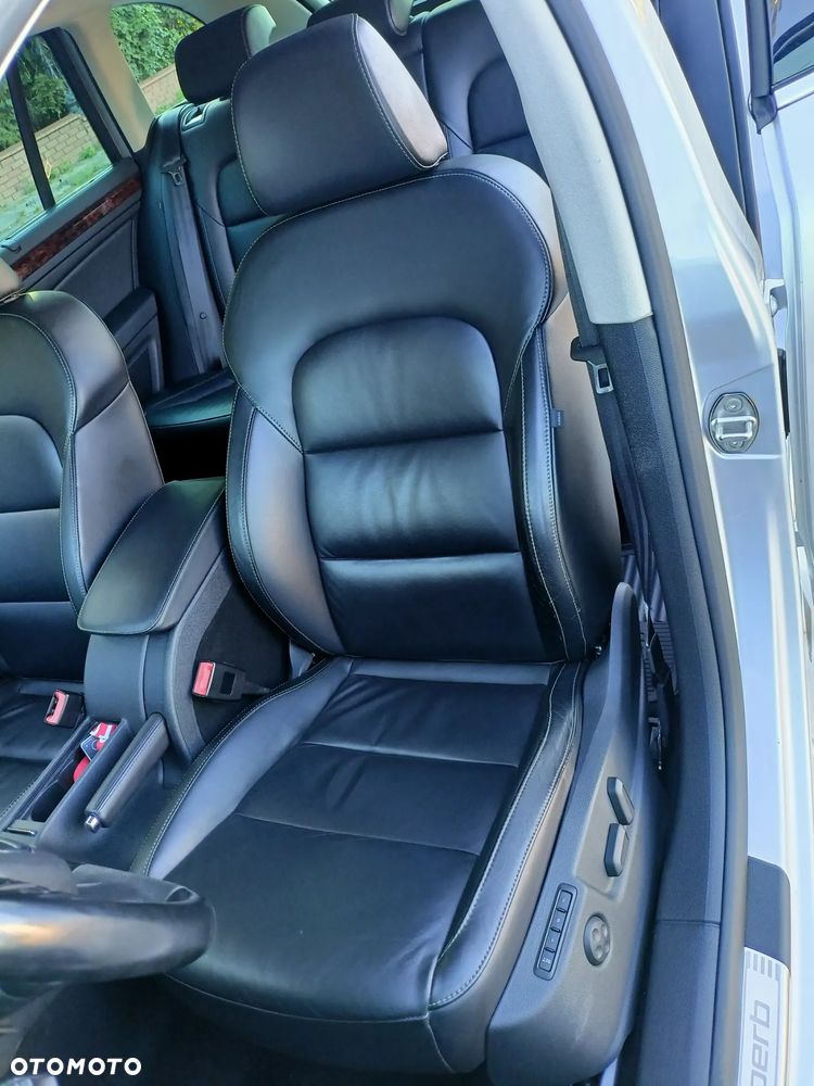 Skoda Superb 3.6 V6 4x4 DSG Elegance - 21