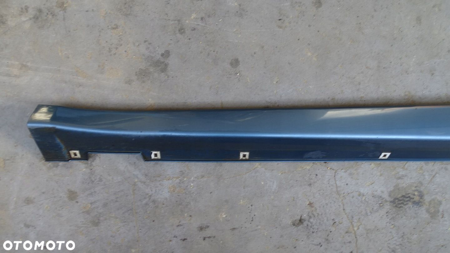 LISTWA PROGOWA LEWA HYUNDAI I40 KOMBI 2011-18 YU6 - 2