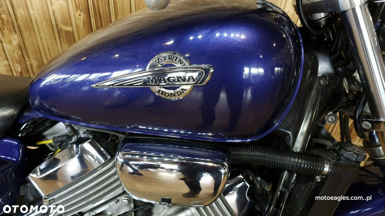 Honda VF - 10