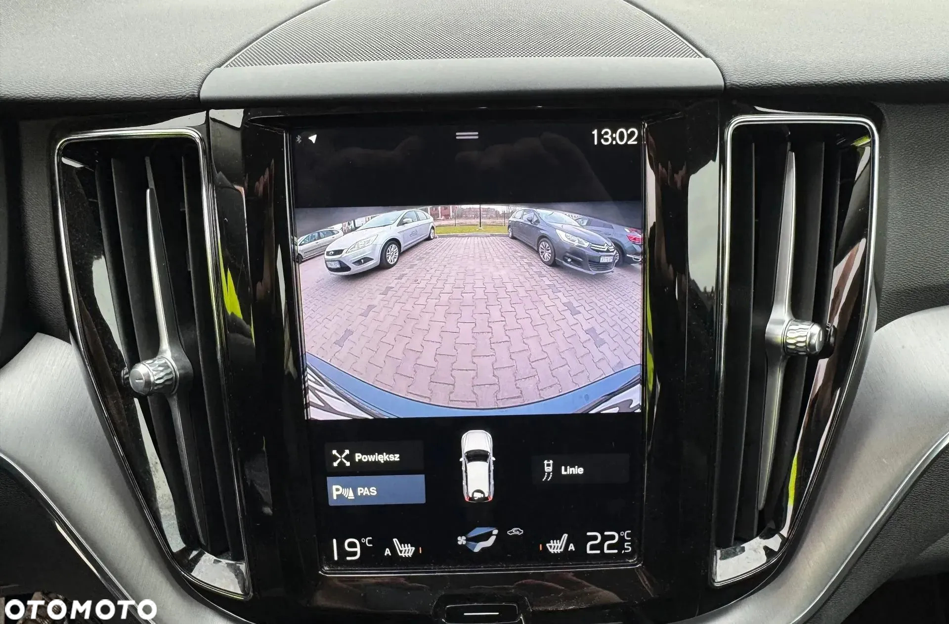 Volvo XC 60 D4 Momentum Pro - 33