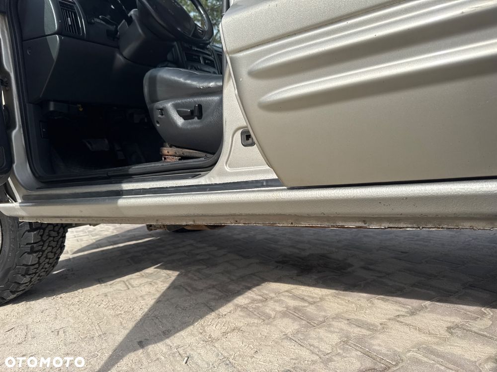 Jeep Grand Cherokee - 11