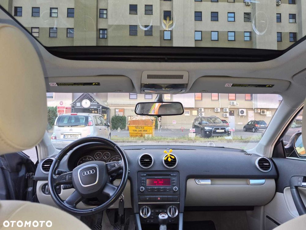 Audi A3 Sportback - 2