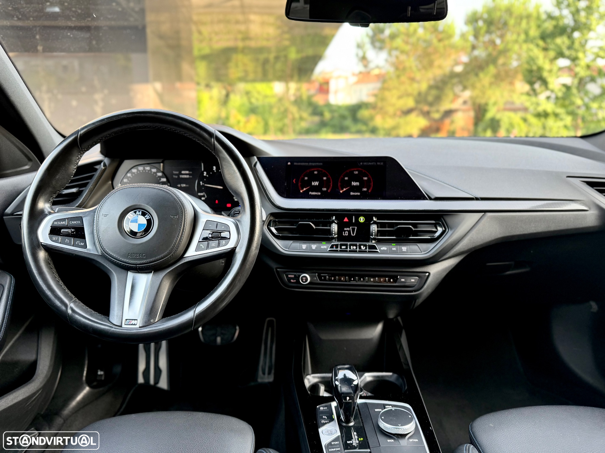 BMW 118 i Pack Desportivo M Auto - 3