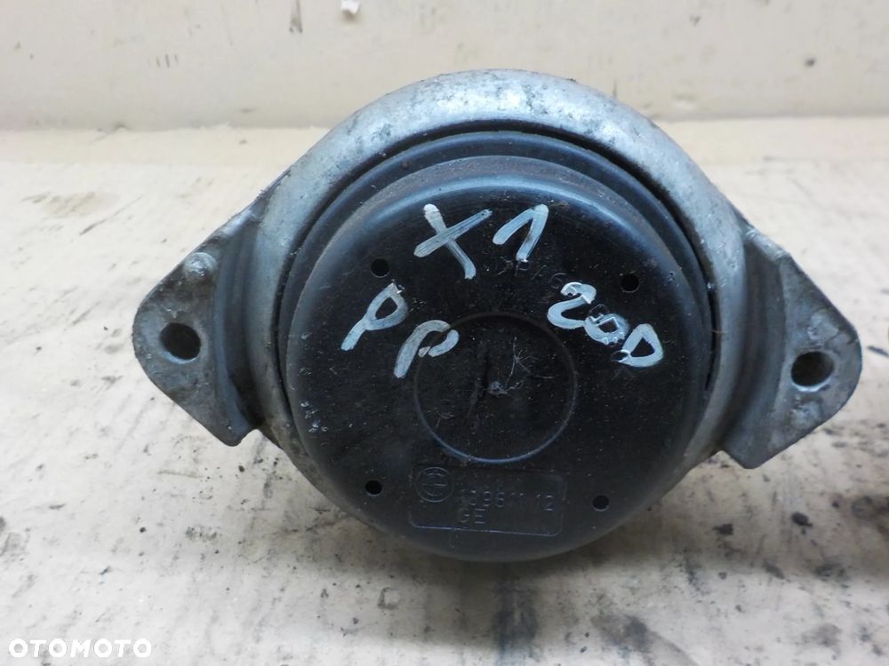 BMW E84 2.0 D PODUSZKA SILNIKA LEWA LUB PRAWA - 2