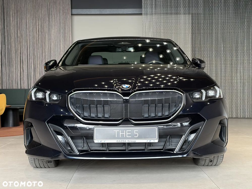 BMW Seria 5 520d xDrive mHEV M Sport - 6