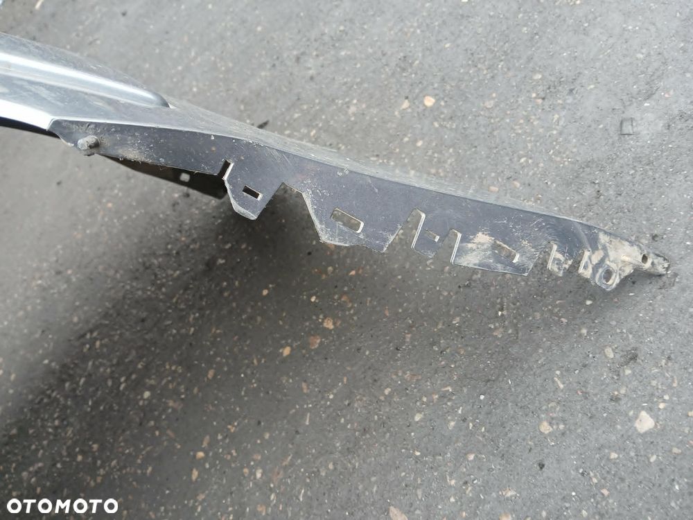 Citroen C4 Zderzak przedni kod lakieru KTH - 8