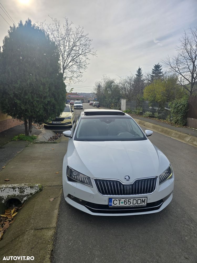 Skoda Superb 2.0 TDI DSG Premium Edition - 3