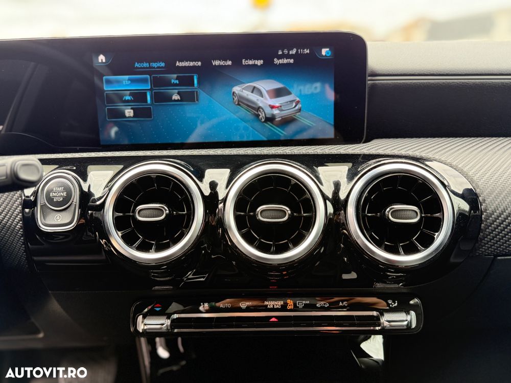 Mercedes-Benz A 180 d Sedan 8G-DCT - 9