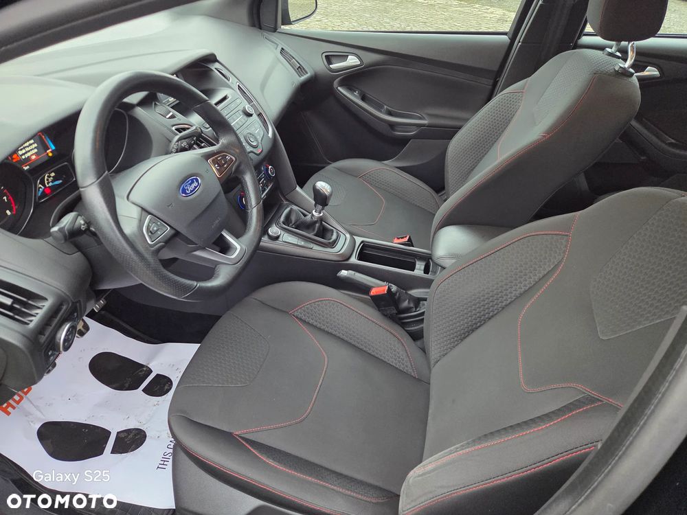 Ford Focus 1.0 EcoBoost ST-Line - 8