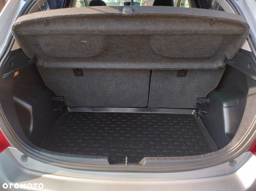 Toyota Yaris 1.33 VVT-i Life - 18