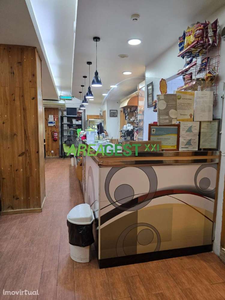 Loja para venda com rendimento, em Santa Iria da Azóia, Loures - Grande imagem: 3/14