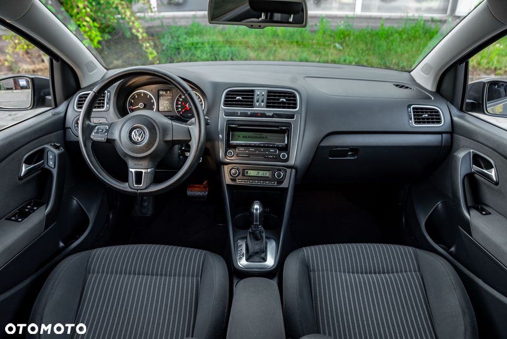 Volkswagen Polo 1.2 TSI Highline DSG - 27