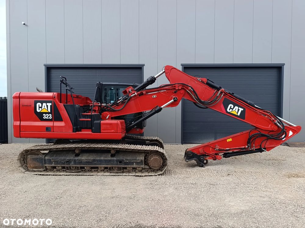 Caterpillar 323 VAH - 1