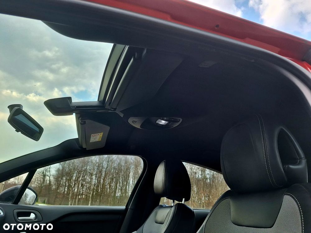 Citroën DS4 1.6 e-HDi SoChic MCP - 36