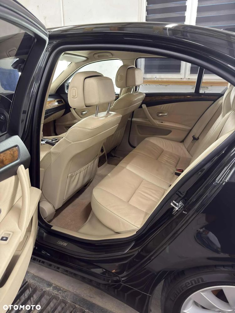 BMW Seria 5 - 12