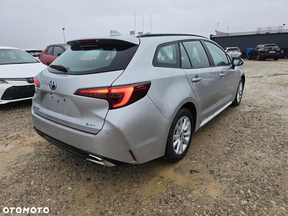 Toyota Corolla 1.8 Hybrid Comfort - 4