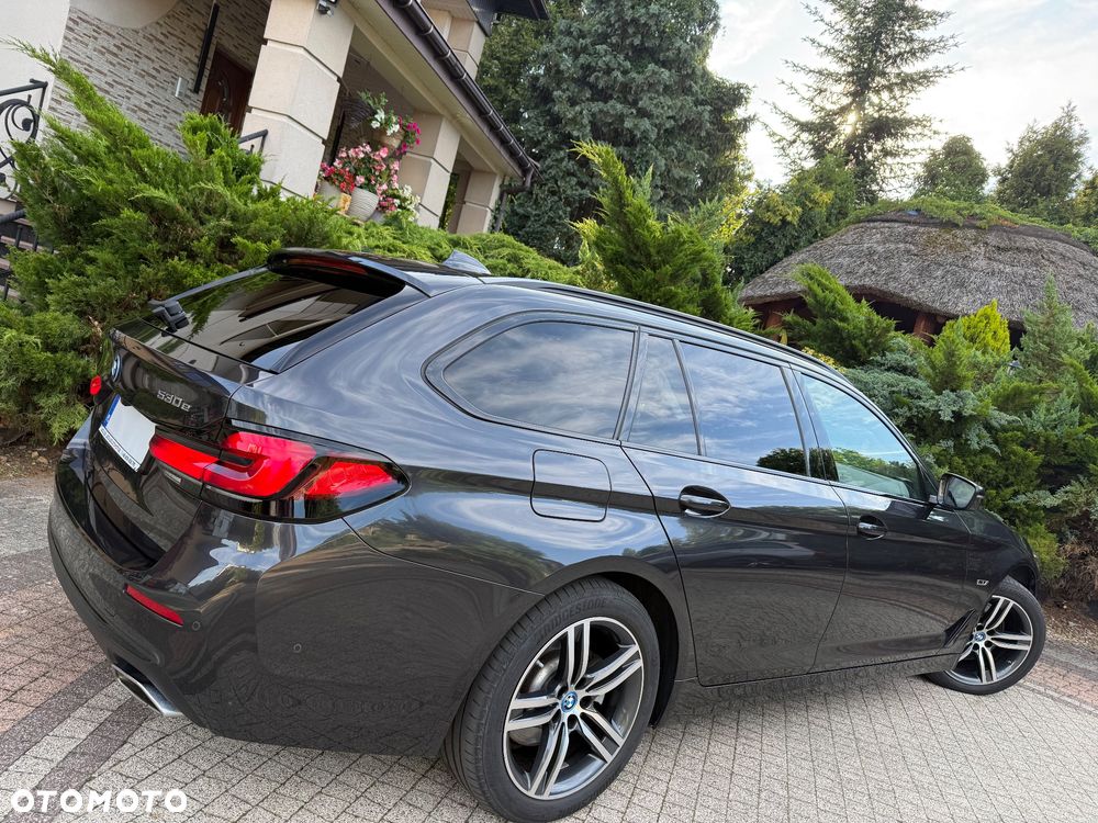 BMW Seria 5 530e xDrive Luxury Line sport - 22