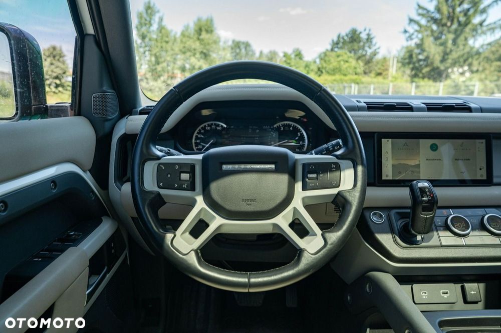 Land Rover Defender 2.0 P300 S - 21