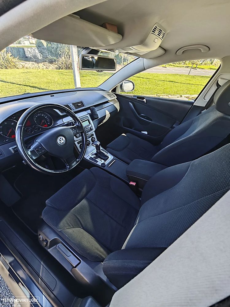 VW Passat Variant 2.0 TDI Confortline DSG - 10