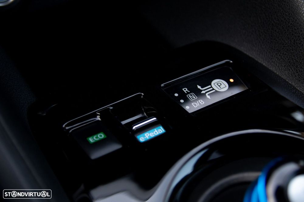 Nissan Leaf N-Connecta - 38
