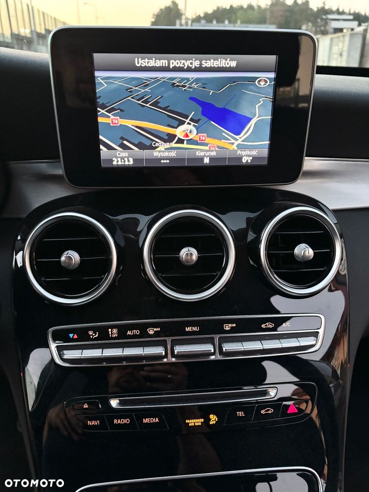 Mercedes-Benz Klasa C 180 7G-TRONIC Exclusive - 20