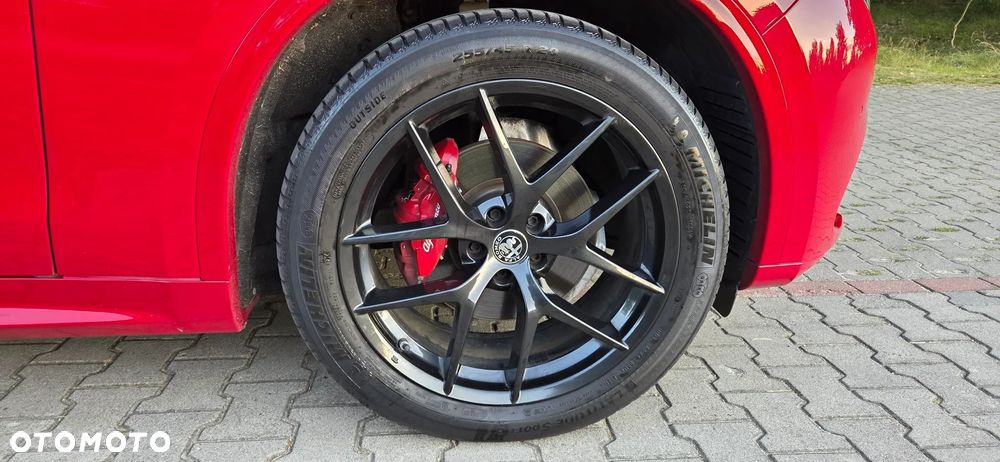 Alfa Romeo Stelvio 2.0 Turbo Veloce Q4 - 11