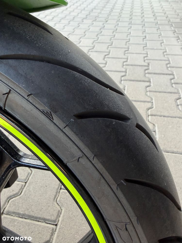 Kawasaki Ninja - 11