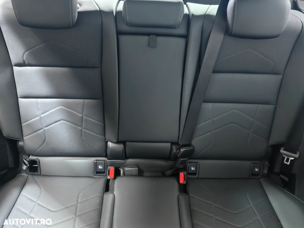 BMW X1 sDrive18i AT - 13