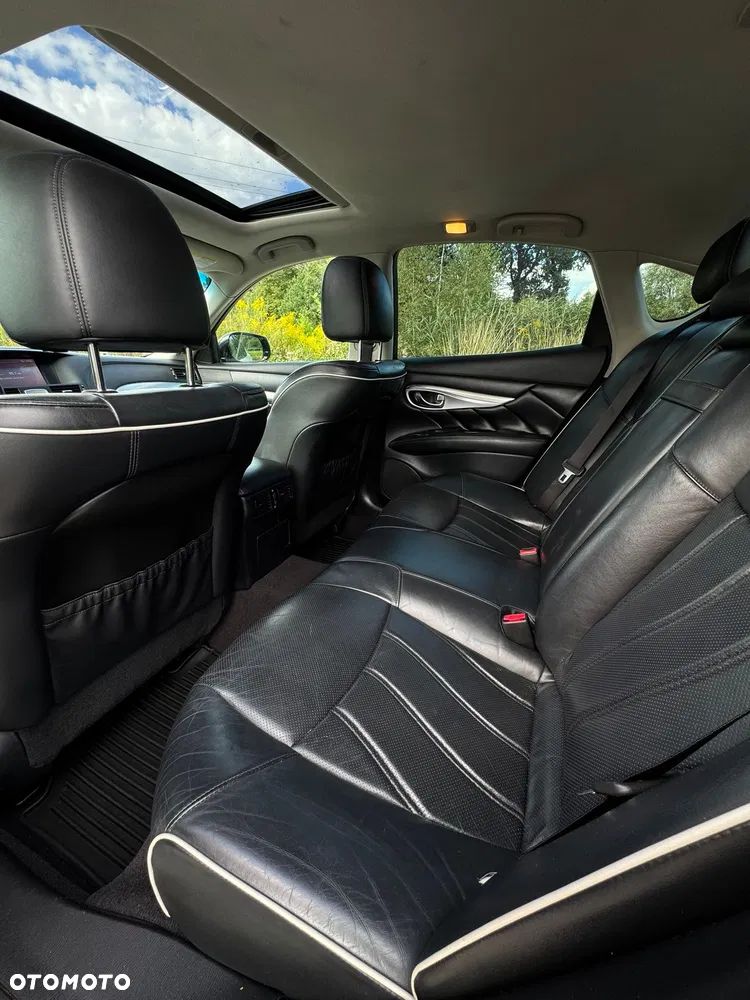 Infiniti Q70 3.7 S Premium - 25