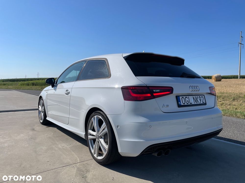 Audi A3 3-drzwiowe 2.0 TDI Ambiente S tronic - 4