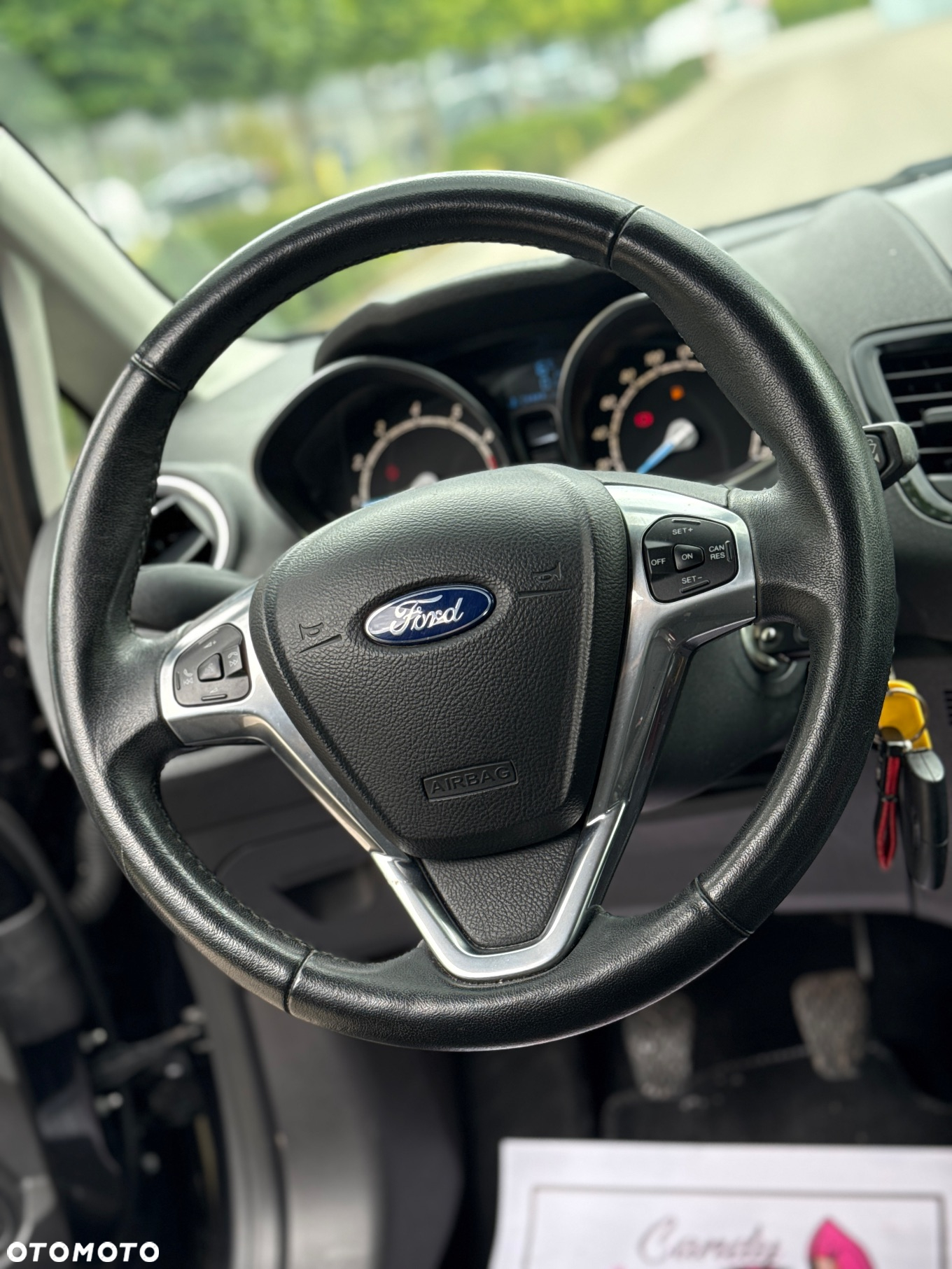 Ford Fiesta 1.0 EcoBoost S&S TITANIUM X - 21