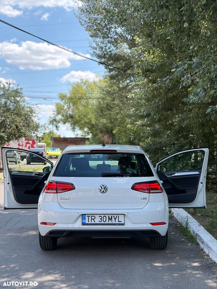 Volkswagen Golf 1.6 TDI Trendline - 4