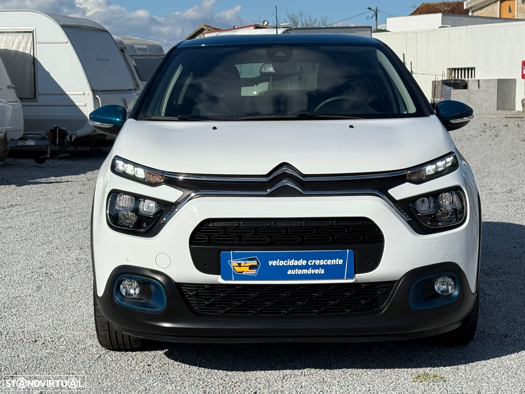 Citroën C3 1.2 PureTech Shine - 2