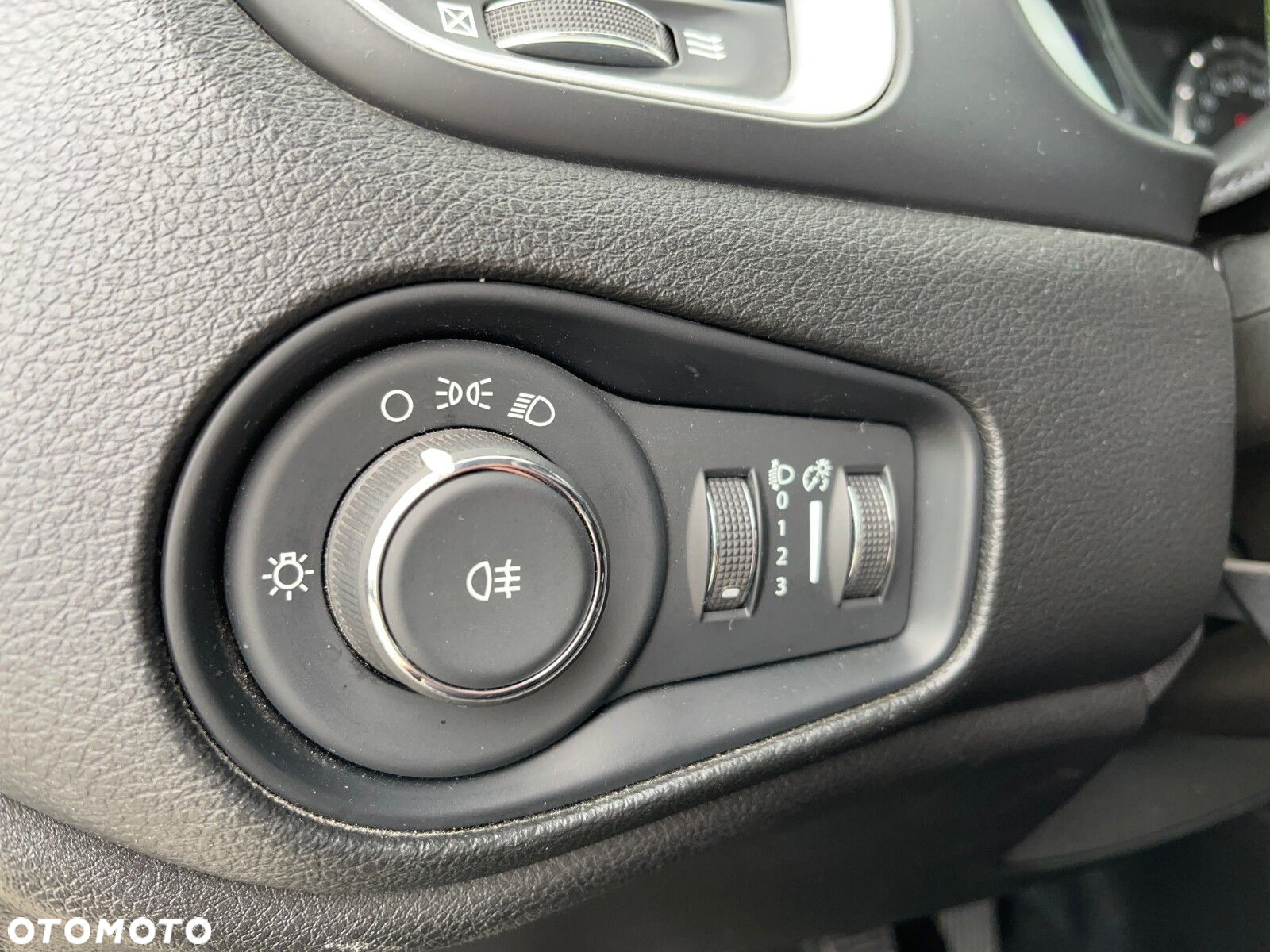 Jeep Renegade - 22