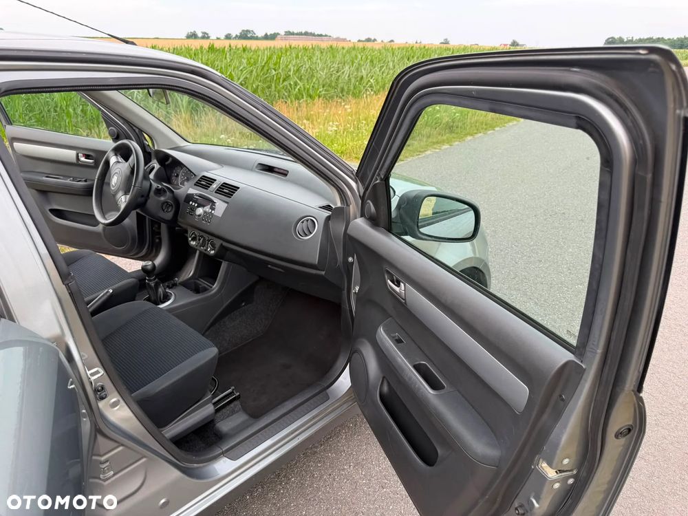Suzuki Swift 1.3 Comfort - 19