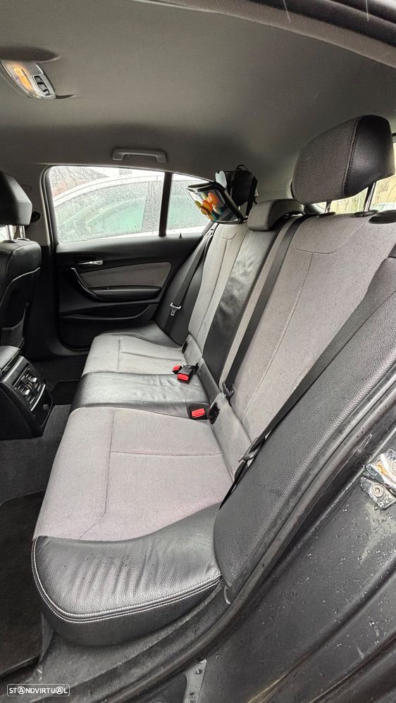 BMW 118 dA Pack M - 6