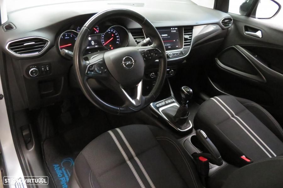 Opel Crossland 1.2 T Design & Tech - 12