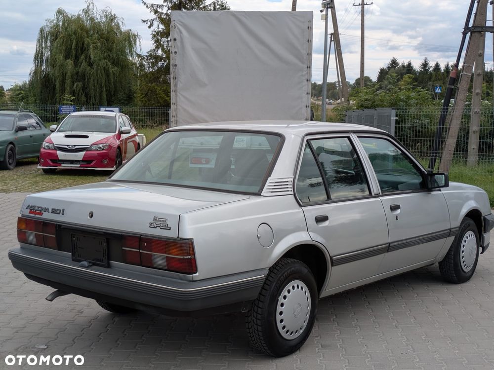 Opel Ascona - 7