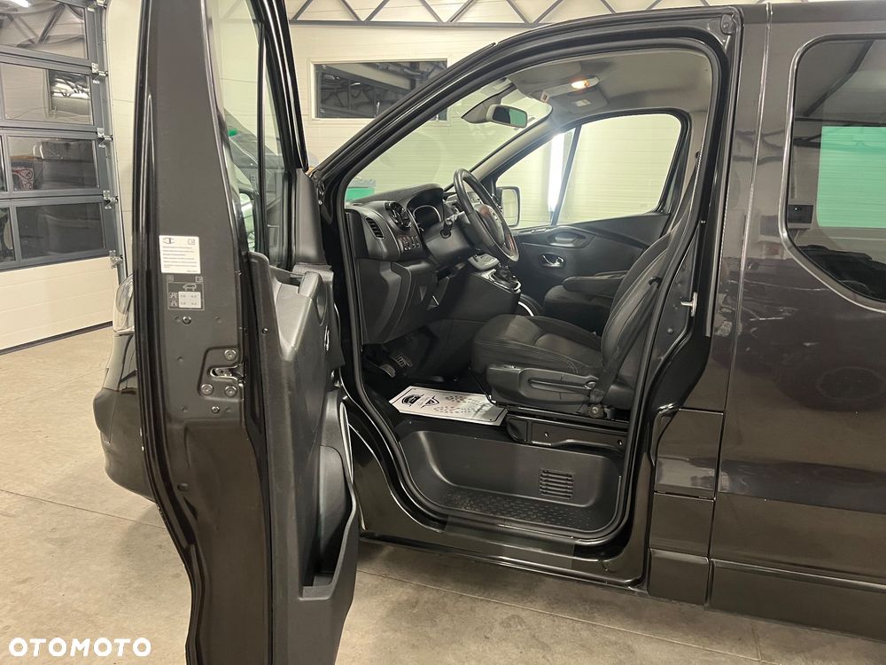 Opel Vivaro - 10