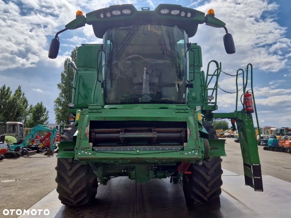 John Deere T660I - 17