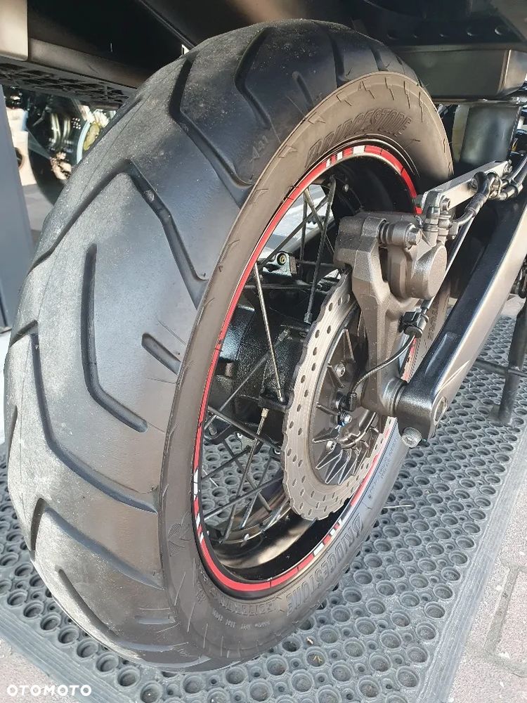 Yamaha Super Tenere - 29